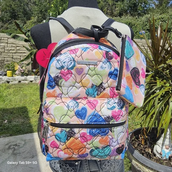 NWT BETSEY JOHSON MID SIZE BACKPACK w/POUCH - Picture 2 of 4